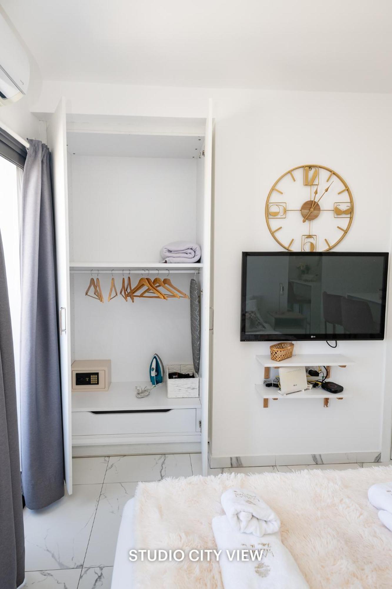 Lazuli Seaview Apartments 2Bdr Larnaca Zewnętrze zdjęcie