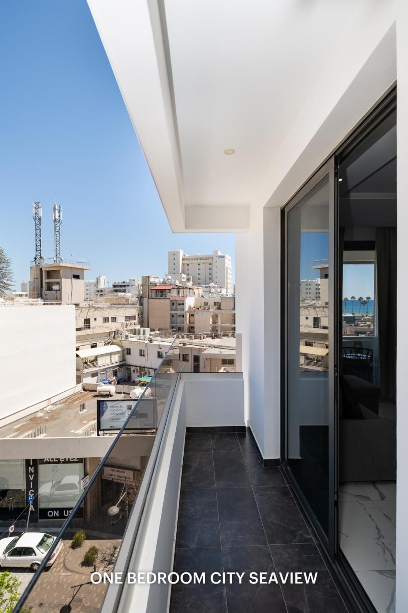 Lazuli Seaview Apartments 2Bdr Larnaca Zewnętrze zdjęcie